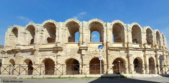l’amphithéâtre romain d'Arles